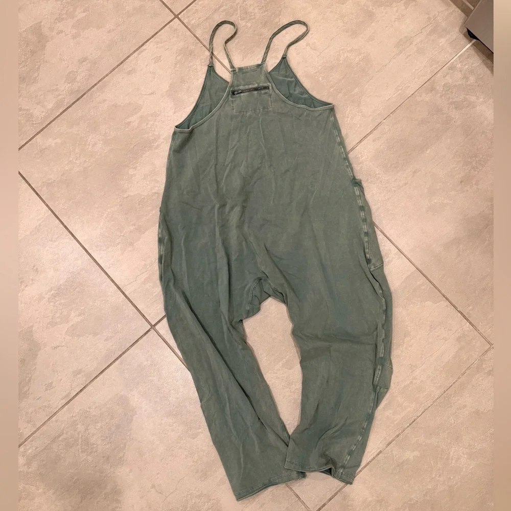FREE PEOPLE Movement Hot Shot Onesie - Picture 4 of 4